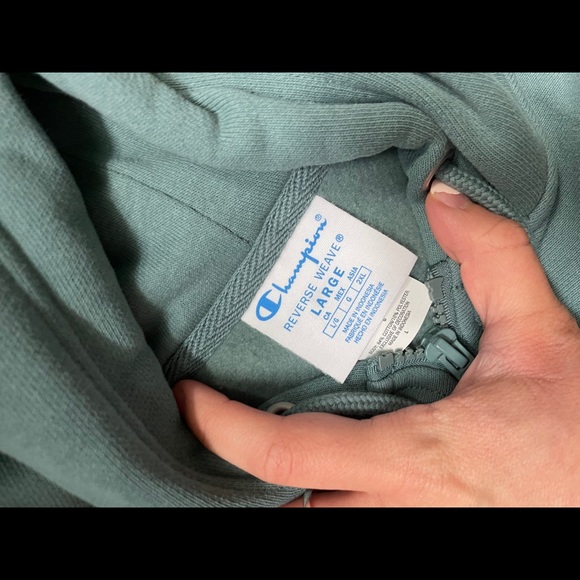 NWT men’s champion Reverse Weave 1/4 Zip Hoodie - Picture 2 of 6